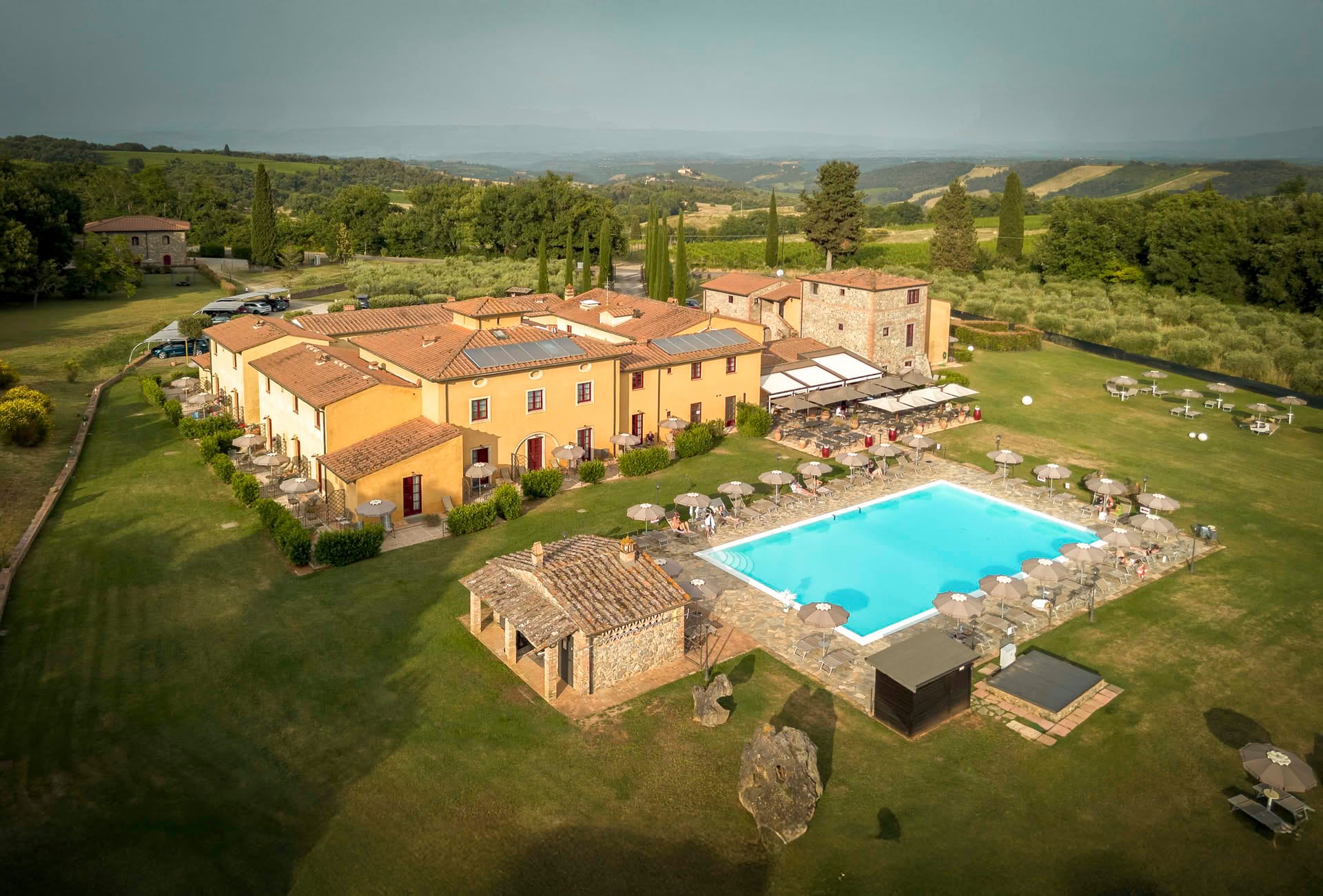 Vista aerea sul Casolare Terre Rosse